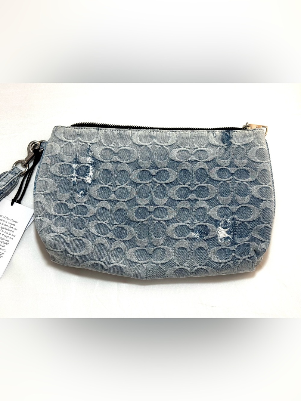 Coach Pouch In Loved Signature Denim CEU09 Silver/Light Indigo NWT